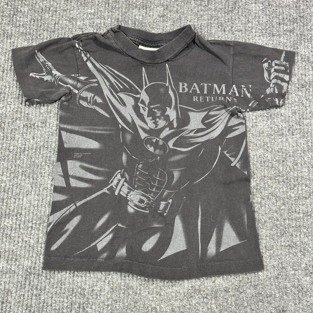 Vintage Batman Returns T-Shirt Boys 8/10 All Over Print AOP Thrashed Graphic Tee
